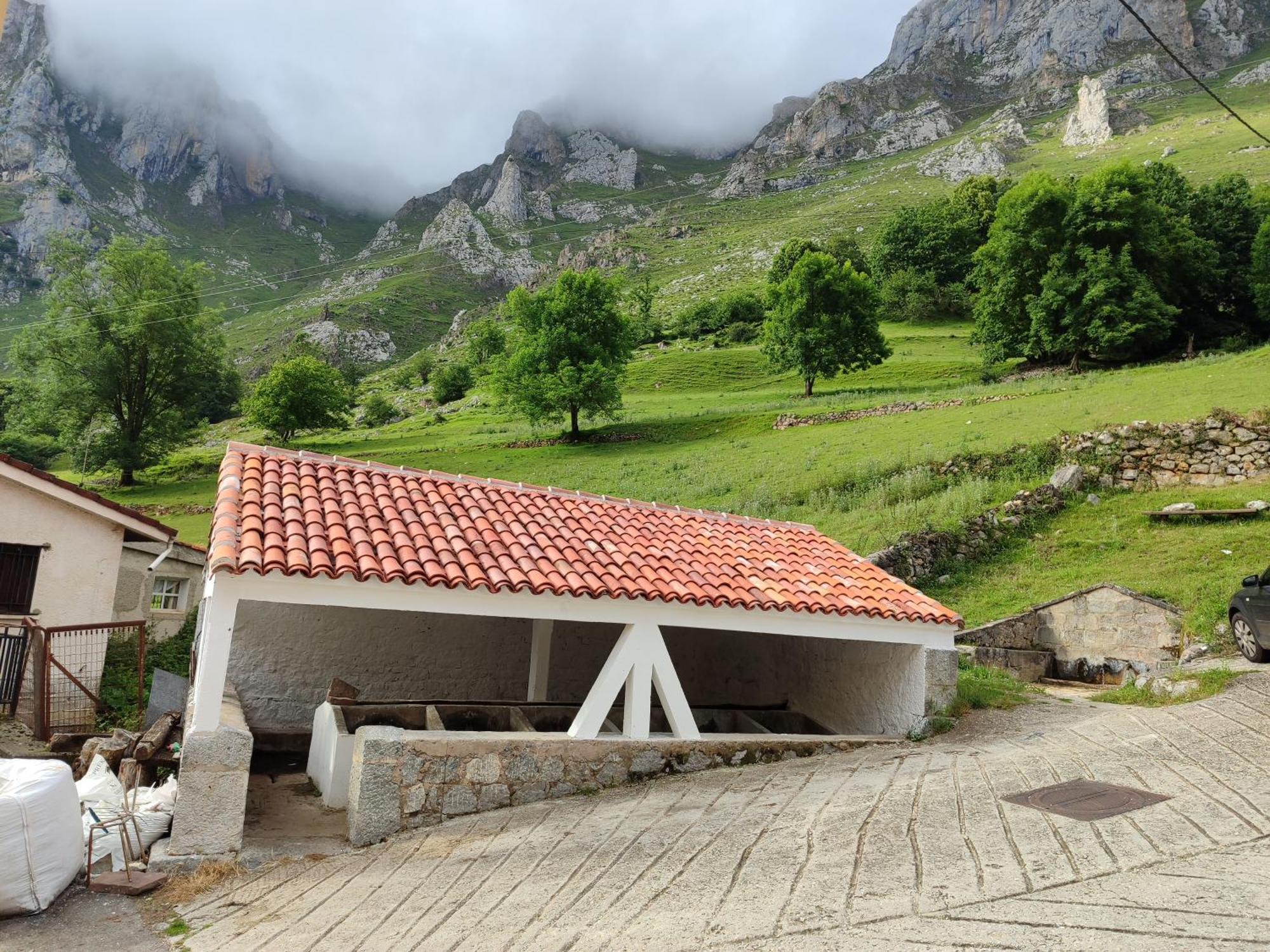 La Casina De Tielve De Cabrales Dentro Del Parque Nacional Picos De Europa Villa Exterior foto